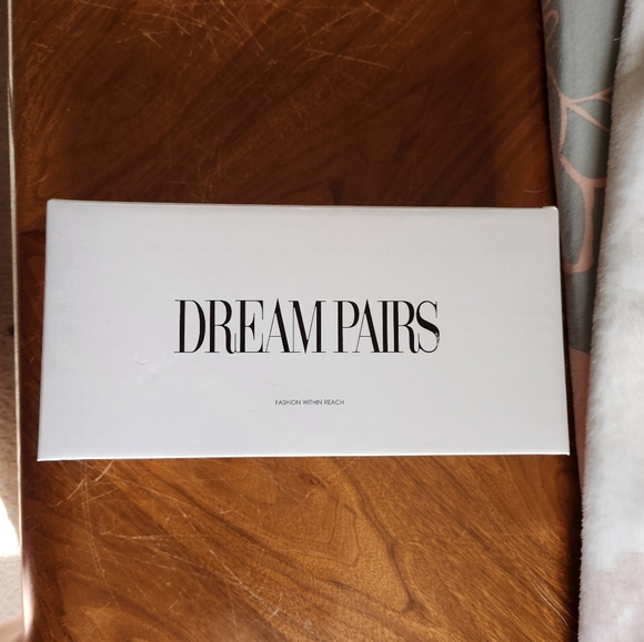 Women Size 11 Flats Dream Paris Floral Print with White Backs Buckle Strap - Picture 12 of 13